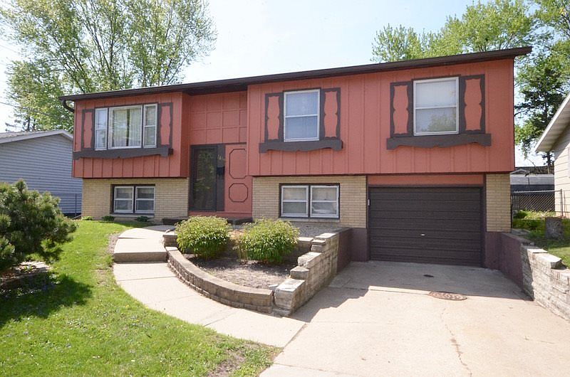 1st image of 1655 Woodmayr Dr