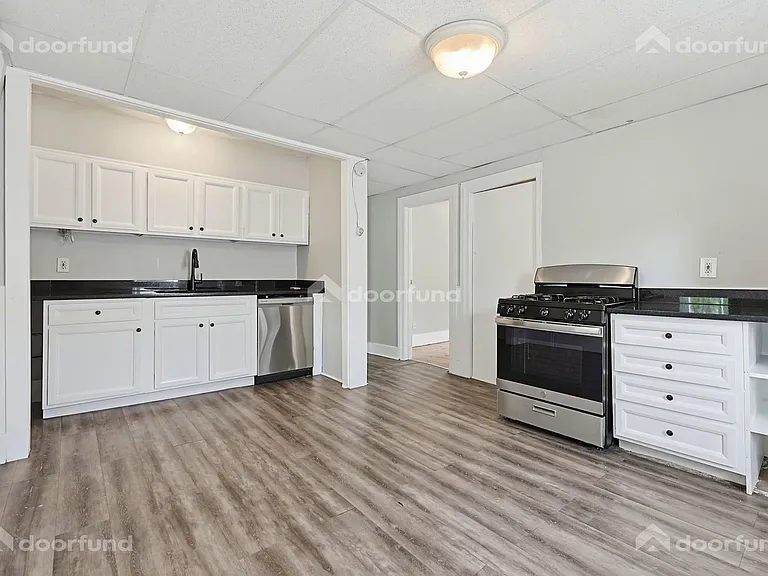 17 Wachusett St #3 — Photo 12