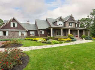 12 Kate Ct, East Quogue, NY 11942