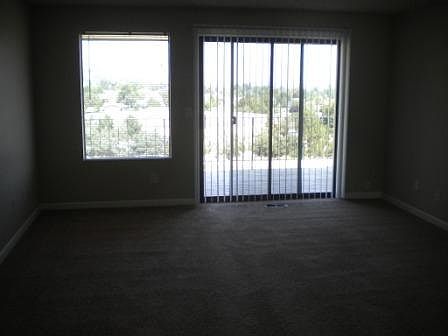 3rd image of 1830 Rocklund Dr APT B