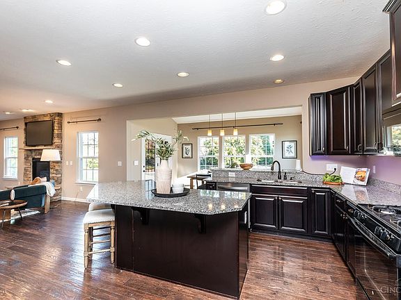 4th image of 5716 E Senour Dr