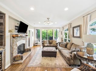 30 Lower Tanglewood Rd E UNIT 2, Lake Toxaway, NC 28747