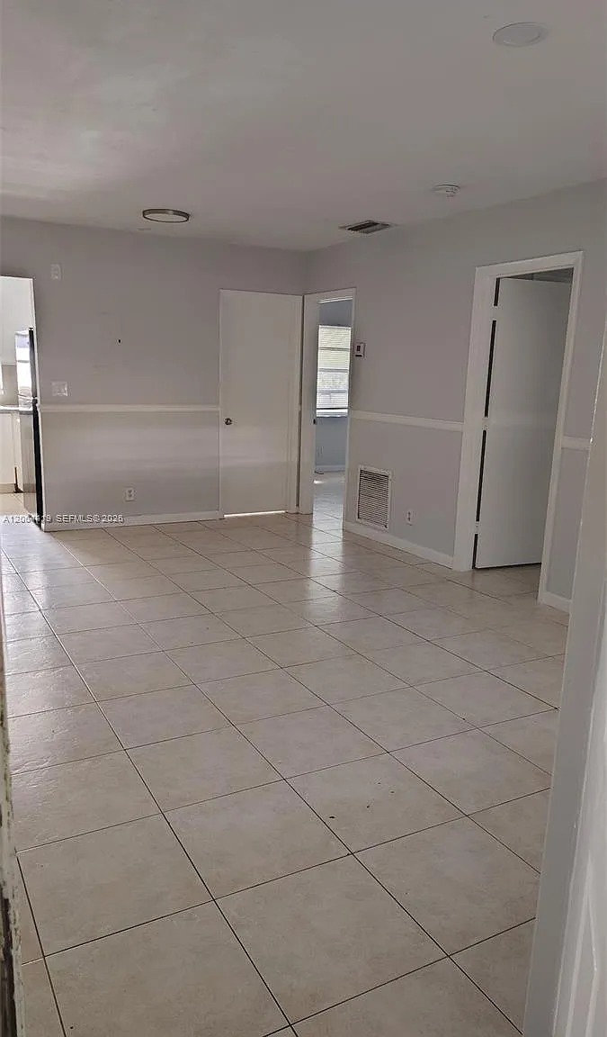 Oak Park Iii Condo — Photo 4