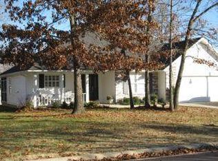121 Elmwood Ct, Forsyth, MO 65653