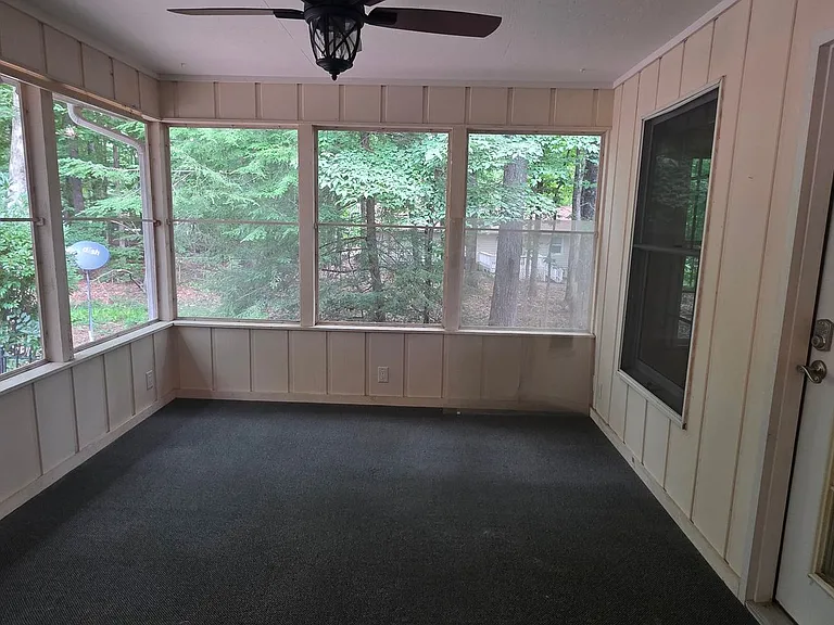 373 Lakeview Dr — Photo 10