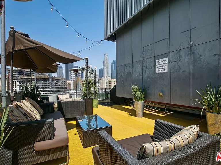 738 S Los Angeles St #407 — Photo 16