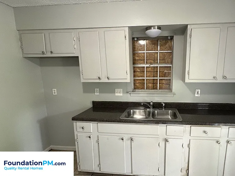 5043 Bowdoin Dr — Photo 4