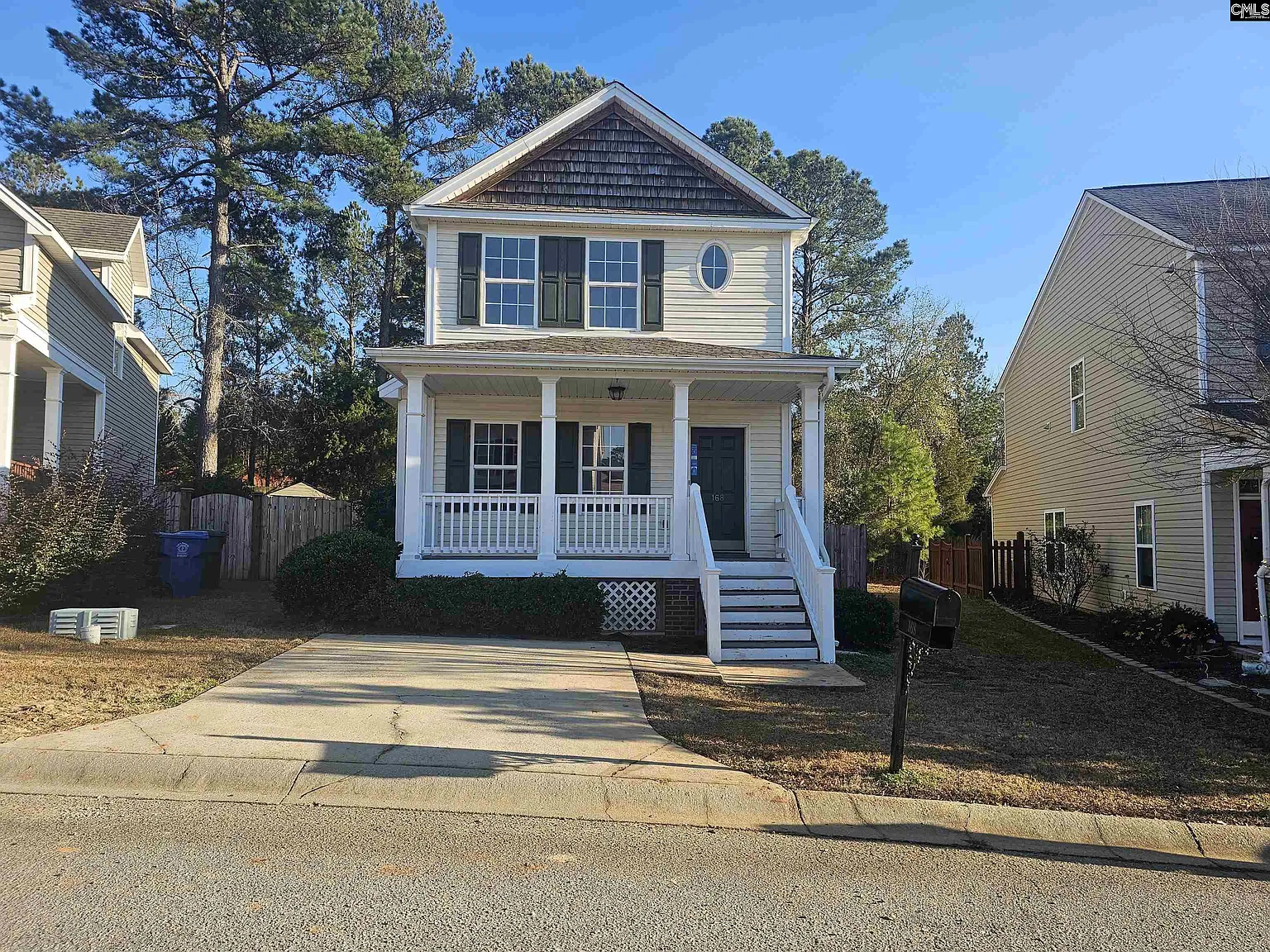 3 bed, 1427 sqft, $2,250 — Photo 1