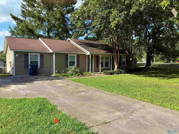 1505 Savannah Ct SE, Huntsville, AL 35803