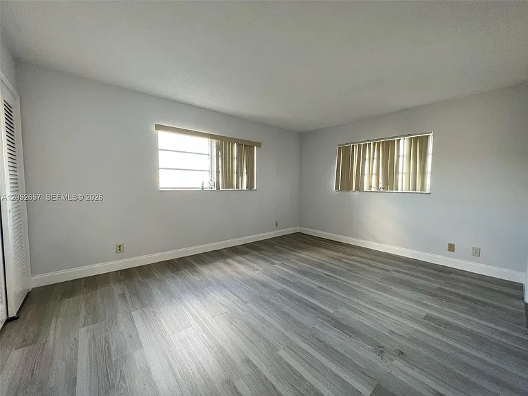 301 NE 14th Ave #608 — Photo 14