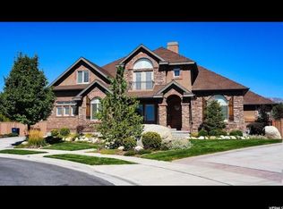 9769 S Arrington Pl, Sandy, UT 84092