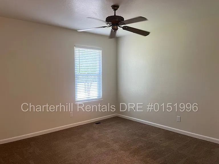 5200 Piedmont Dr — Photo 9