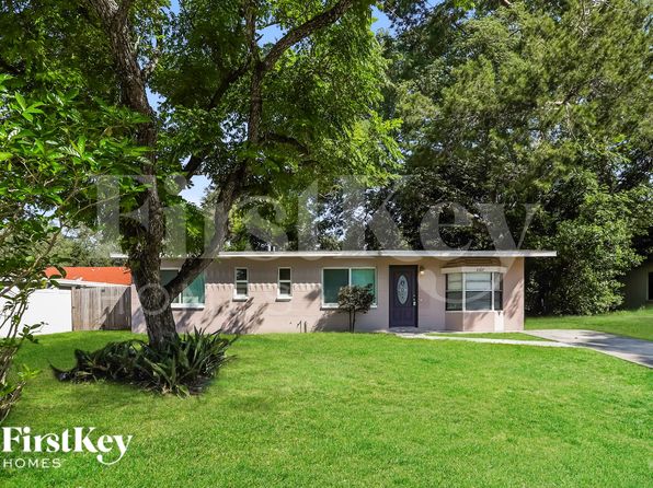 2107 W Herman St