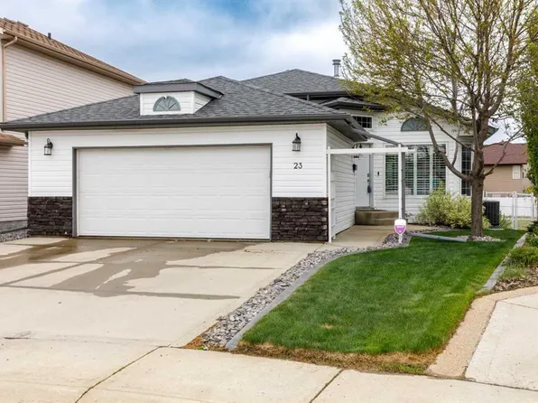 23 N Oxley Close, Red Deer, AB T4P 0B8