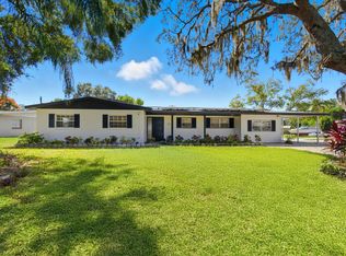 401 Blueberry Ln, Brandon, FL 33510