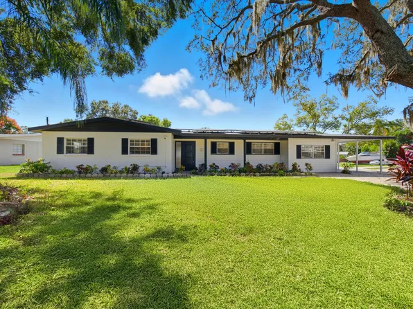 401 Blueberry Ln, Brandon, FL 33510