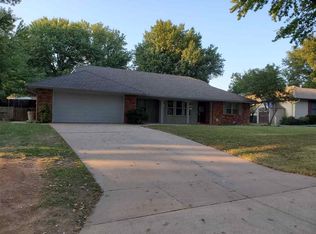 2517 Bluestem Rd, Ponca City, OK 74604