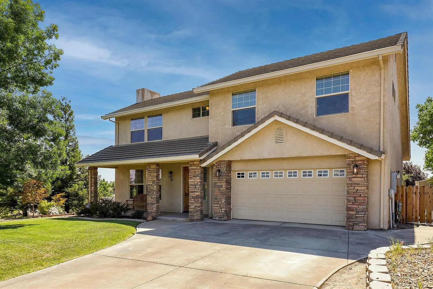 70 Cormorant Dr photo 1
