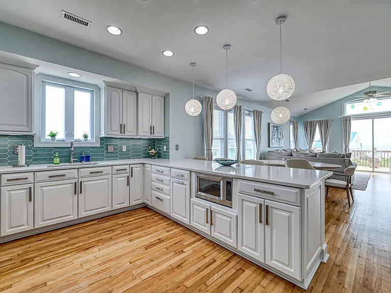 807 S Shore Dr #A — Photo 3