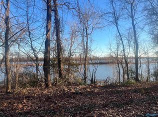 5901 Rosemary Ln, Cedar Bluff, AL 35959