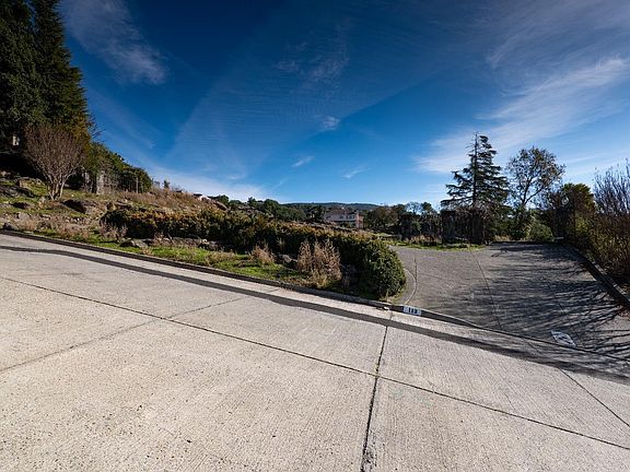 4th image of 113 Canyon Drive