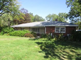 405 Milburn Ave, Crete, IL 60417