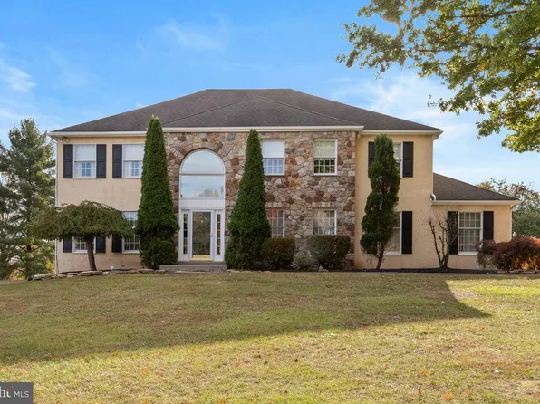 232 11th Ave, Collegeville, PA 19426