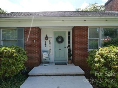 141 E J St, Newton, NC, 28658