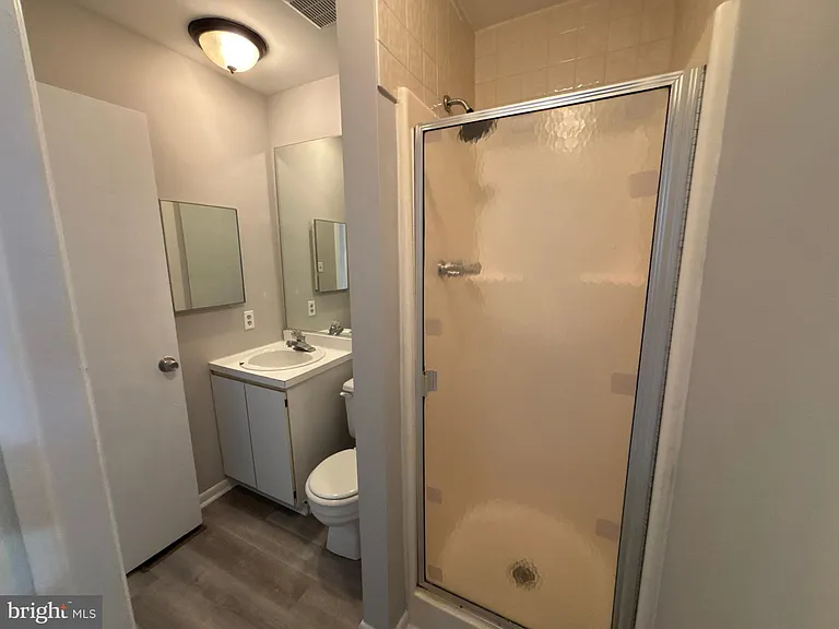 476 Bridge St — Photo 31