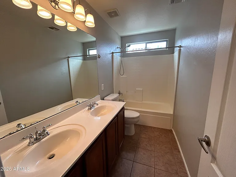 17315 W Tara Ln — Photo 11