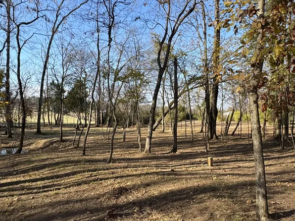 528 Hunting Hills Dr, Mount Juliet, TN 37122