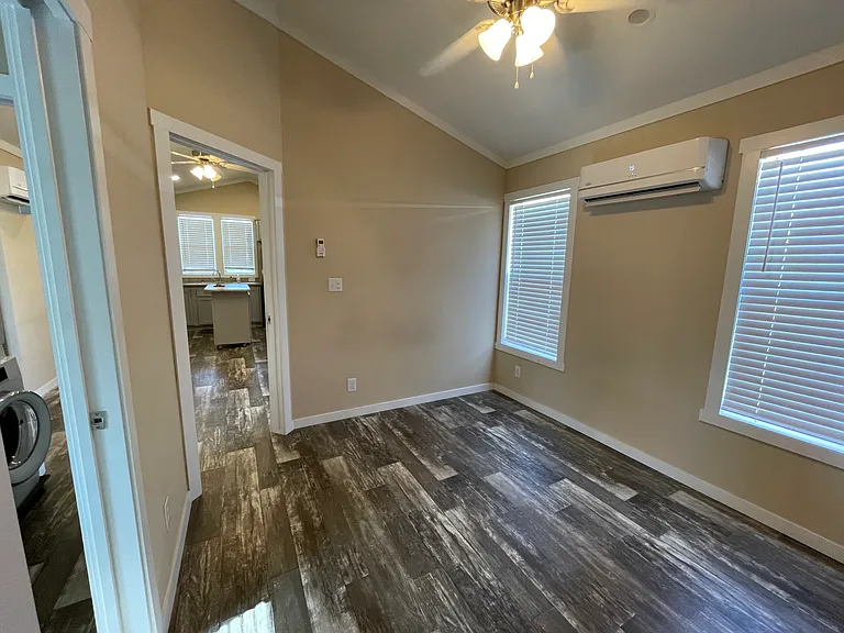 2118 N Florida Ave #24 — Photo 10
