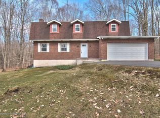 11 Hemlock Dr, Spring Brook Township, PA 18444