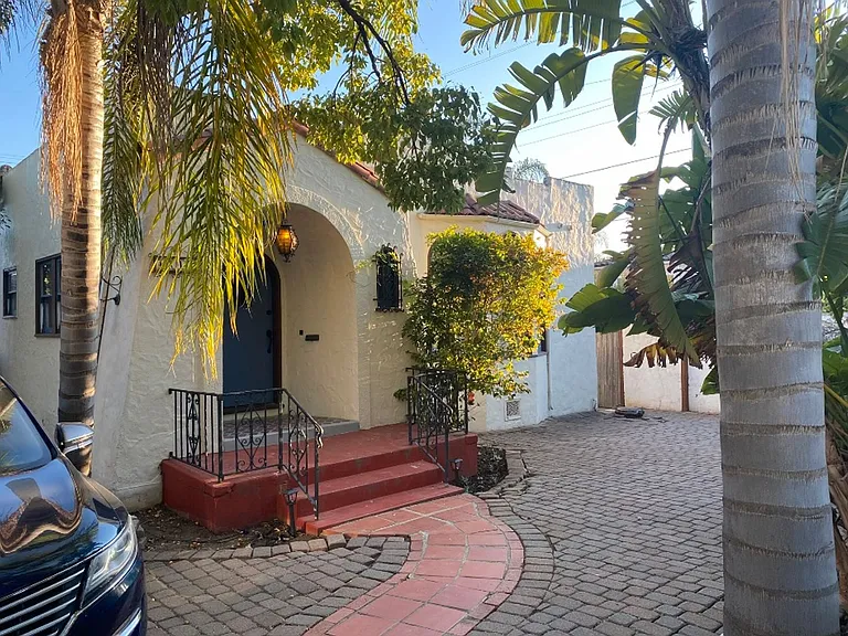1215 Illinois St — Photo 47