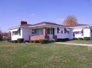 1344 Moorefield Rd, Springfield, OH 45503