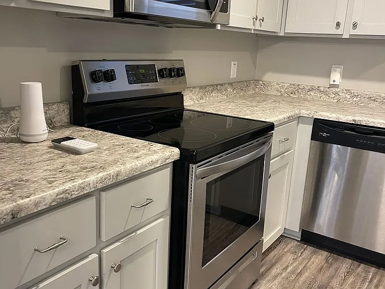 2 Peach Ct — Photo 4