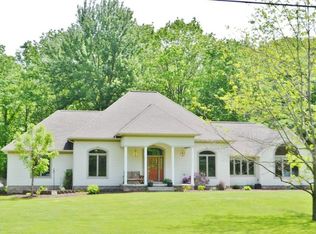 951 S Grey Rd, Midland, MI 48640