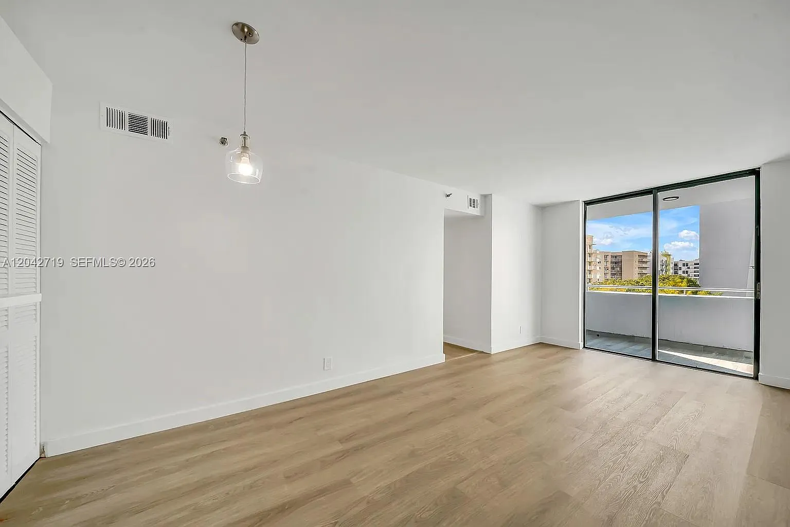 Rioplaza Condominium Nort — Photo 2