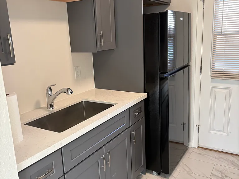 1051 E McLellan Blvd — Photo 3