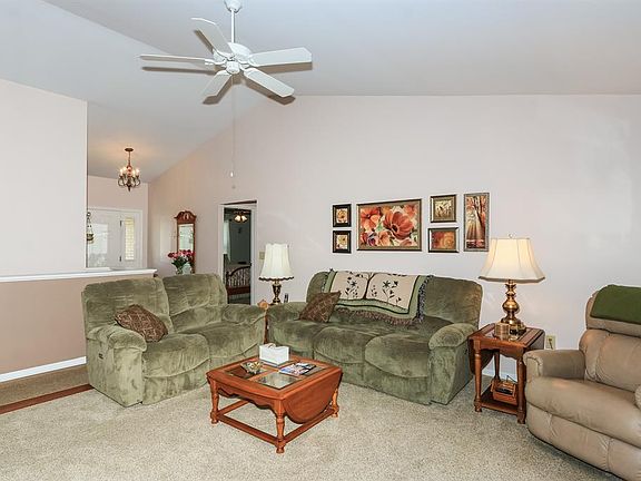 5th image of 7273 Wind Brook Dr