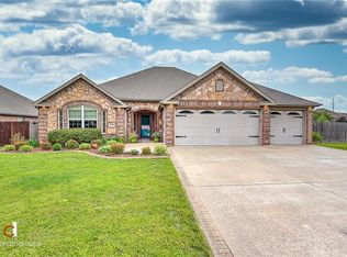 3000 SW Pine Valley Rd, Bentonville, AR 72712