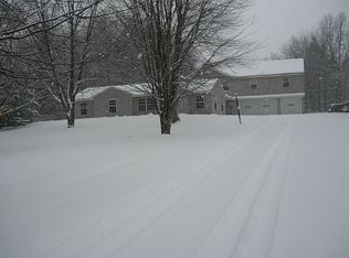 33860 Country View Ln, Solon, OH 44139