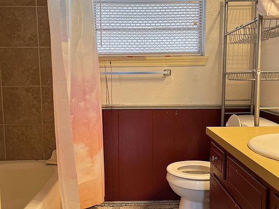 4th image of 1116 SW 78th Ter