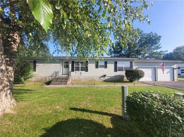 16 Carmel Dr, Rome, NY 13440