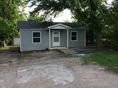 1221 E Wallace St Photo 1