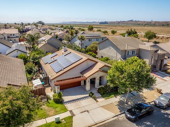 2nd image of 2451 N Schuman Pl