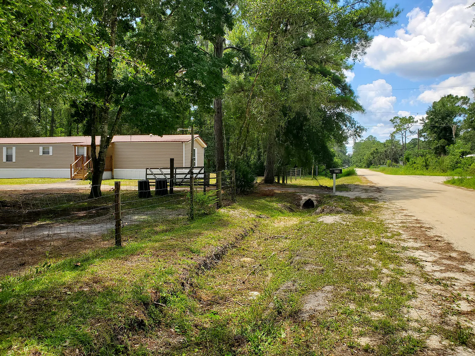 216 Amberjack St — Photo 3