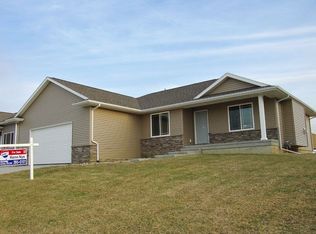 5603 Mayfair St SW, Cedar Rapids, IA 52404