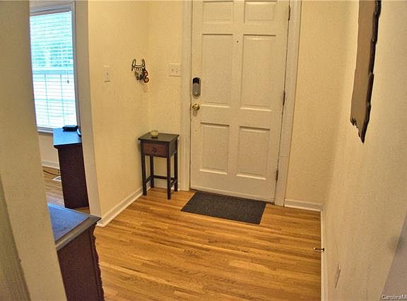 5th image of 5829 Rupert Ln