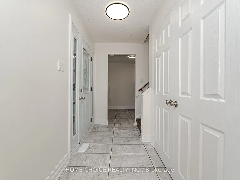 2 Hunt Club Dr — Photo 8